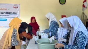 SMP Al Muslim Waru Wujudkan Aksi Nyata Lewat Program Young Changemakers 2025/2026