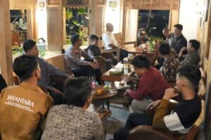 Komitmen Jaga Kondusifitas Kamtibmas, Kapolresta Sidoarjo Ngopi Bareng Mahasiswa