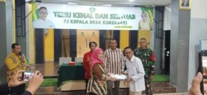 Temu Kenal dan Sertijab Pj Desa Kureksari Berlangsung Khidmat, Camat Waru Ajak Warga Jaga Kekompakan