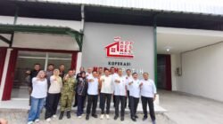 Bupati Subandi Dampingi Staf Khusus Kepresidenan Tinjau Koperasi Merah Putih di Sumorame dan Rangkah Kidul