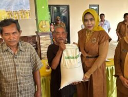 Wabup Sidoarjo Salurkan Bantuan Pangan kepada 1.600 KPM di Kecamatan Wonoayu