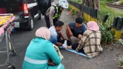 Polisi Sigap Evakuasi Korban Kecelakaan di Jalan Raya Mangundiprojo Buduran