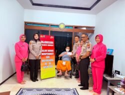 Wujud kepedulian Kapolsek Gedangan dan Kapolsek Sedati Jenguk Anggota Sie Propam Yang Sakit, Jelang HUT Bhayangkara ke 80 