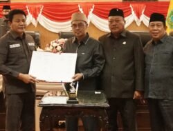 Banggar DPRD Sidoarjo Sampaikan Laporan Pertanggungjawaban APBD 2025,Bupati Subandi Apresiasi Sinergi Legislatif dan Eksekutif