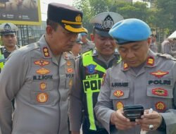 Cegah Pelanggaran Anggota, Wakapolresta Sidoarjo Periksa Handphone Anggota