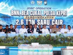 Terbongkar! Kapal Berbendera Tanzania Bawa 2,6 Ton Metamfetamin Cair di Perairan Karimun