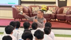 Polresta Sidoarjo Berikan Edukasi Dasar AI kepada Siswa SMAN 2 Sidoarjo