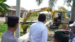 Antisipasi Banjir, Bupati Subandi Kerahkan 5 Alat Berat untuk Normalisasi Sungai di Tanggulangin dan Candi