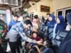 Bupati Subandi Hadir Langsung, Berikan Bantuan Kursi Roda bagi Warga