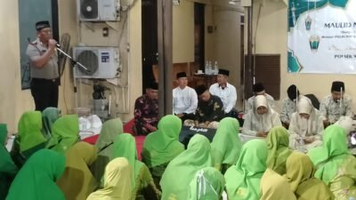 Pengajian Akbar di Mapolsek Waru, Kapolsek Kompol Miftahul Amin Ajak Fatayat NU Teladani Akhlak Rasulullah