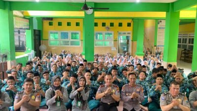 Cegah Kenakalan Remaja, Polresta Sidoarjo Edukasi Bijak Medsos di MA Nurul Huda