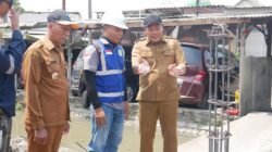 Bupati Subandi Sidak Betonisasi Jalan Gedangan–Betro, Minta Proyek Dipercepat dan Normalisasi Sungai Dilaksanakan Terpadu