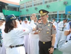 Cegah Hoaks dan Bullying Sejak Dini, Polres Pelabuhan Tanjung Perak Sambangi SMP Barunawati