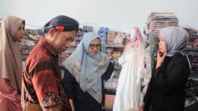 Pengabdian Teknik Industri UTM di Nganjuk: Edukasi Siswa dan Berdayakan UMKM